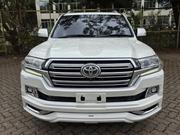 Toyota Land Cruiser 4.6 V8 ZX 2017 White for sale