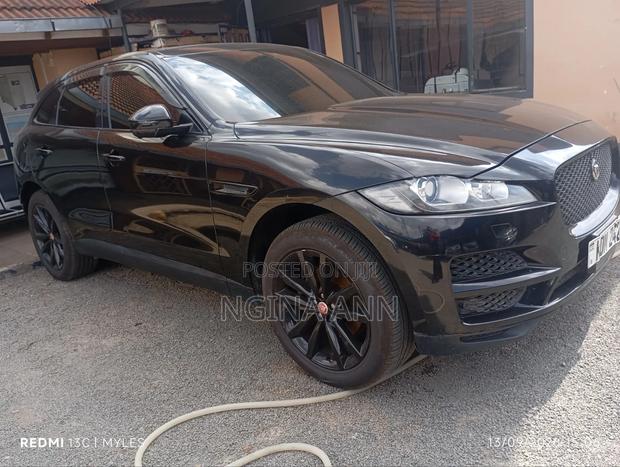 Jaguar F-Pace 2017 Black