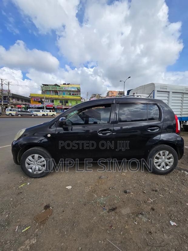 Toyota Passo 1.0 AWD 2014 Black