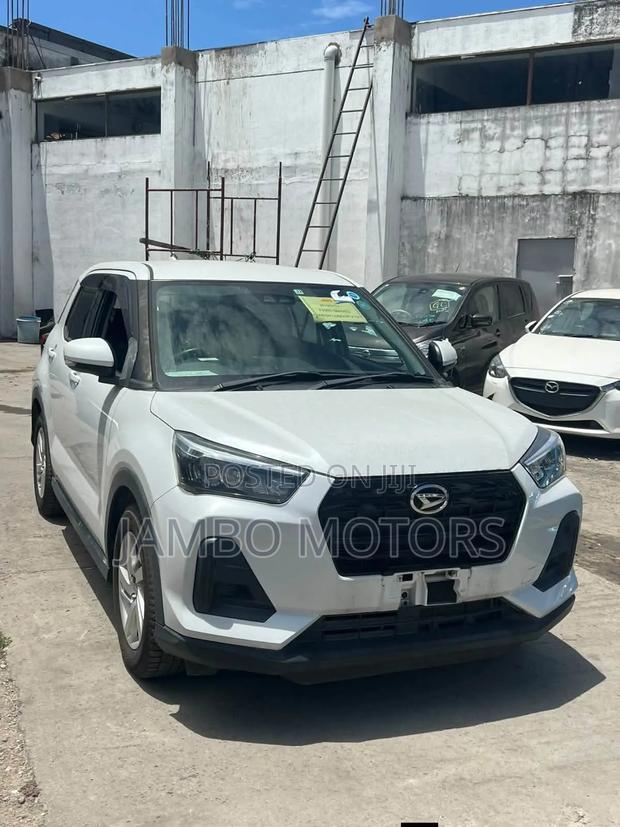 Daihatsu Rocky 2020 White