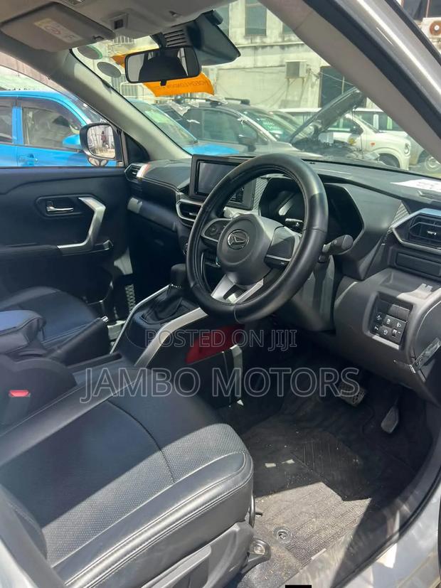 Daihatsu Rocky 2020 White