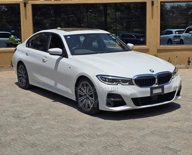 BMW 330i 2020 White