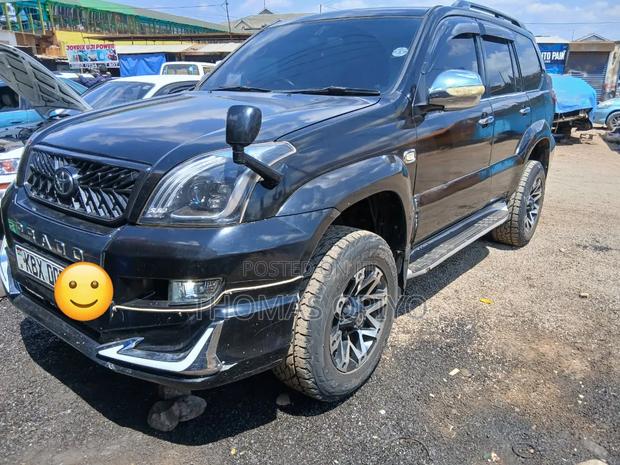 Toyota Land Cruiser 2006 Black
