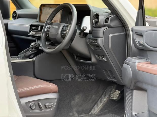 New Toyota Land Cruiser Prado 2.4 Petrol 2024 Pearl