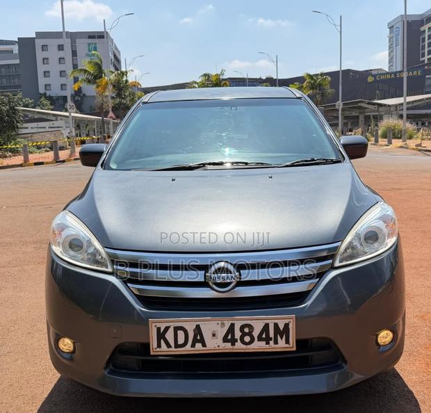 Nissan Lafesta 2013 Gray