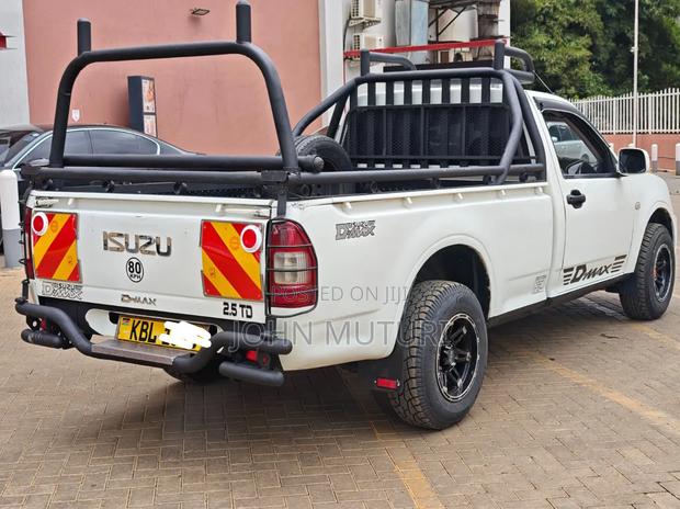 Isuzu D-MAX 2009 White