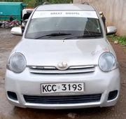Toyota Sienta 1.5 FWD 2009 Silver for sale