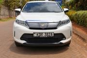 Toyota Harrier 2017 White for sale