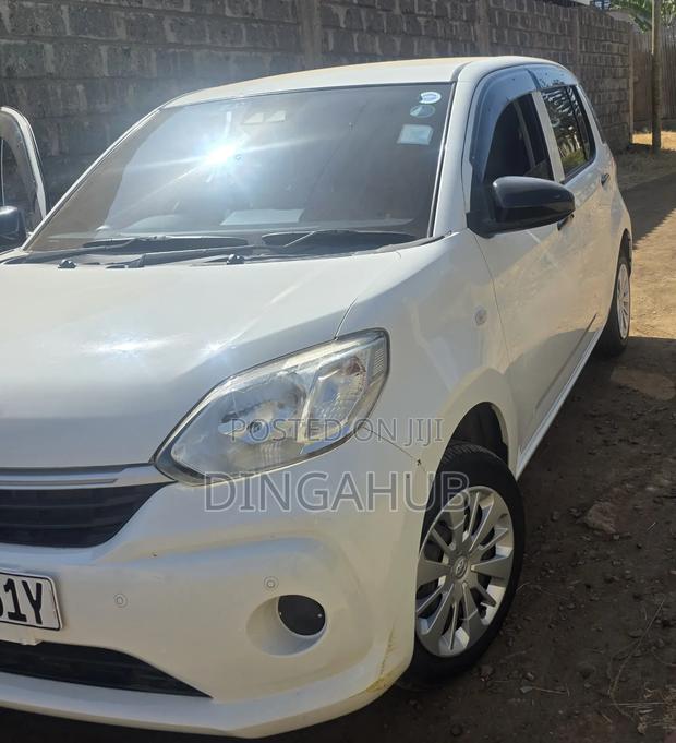 Toyota Passo 1.0 FWD 2019 White