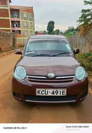 Toyota Sienta 1.5 FWD 2012 Maroon for sale