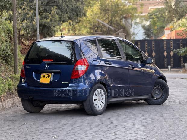 Mercedes-Benz A-Class 2012 Blue