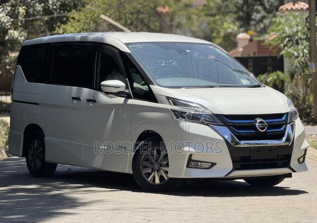 Nissan Serena 2019 White