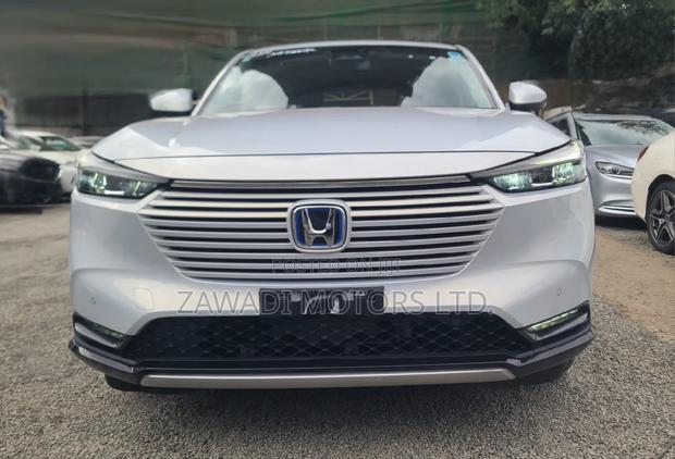 Honda Vezel 1.5 Hybrid 2WD 2021 White
