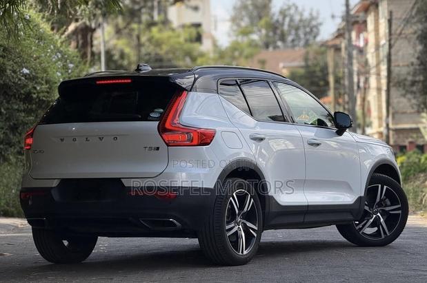 Volvo XC40 T5 Petrol AWD 2019 White