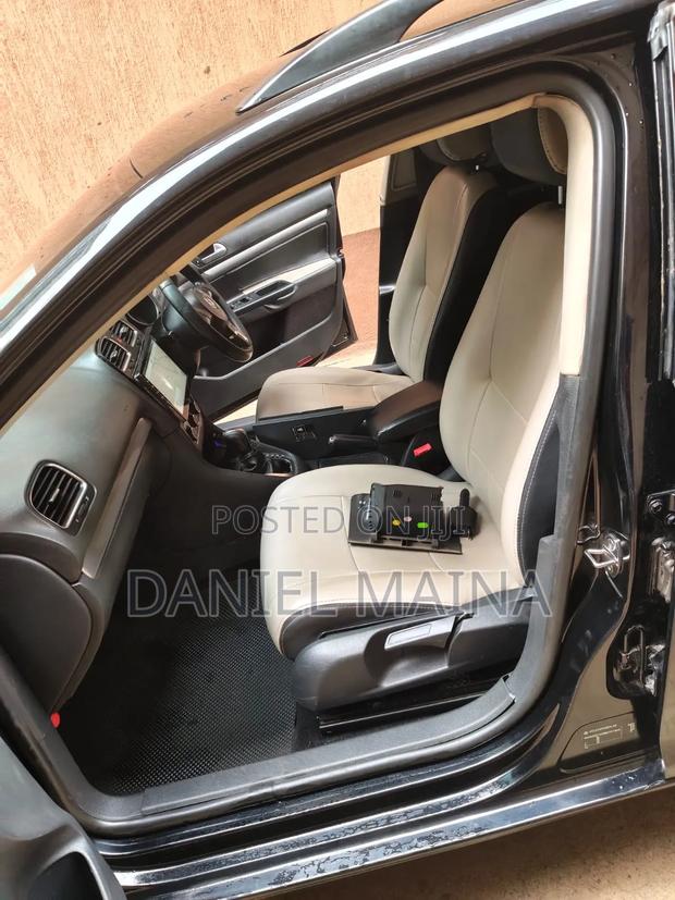 Volkswagen Golf Variant 2011 Black