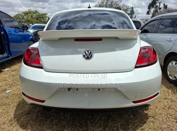 Volkswagen Beetle 2019 White