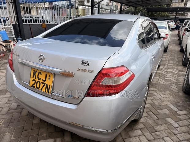 Nissan Teana 2009 Silver