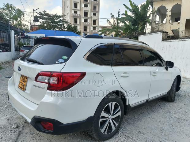 Subaru Outback 2018