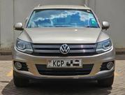 Volkswagen Tiguan 2012 Gold for sale