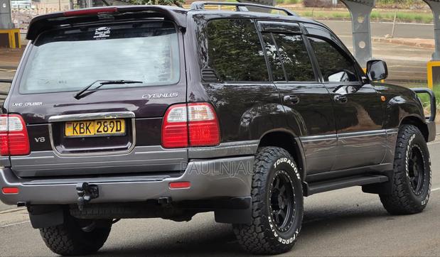Toyota Land Cruiser Prado 2005