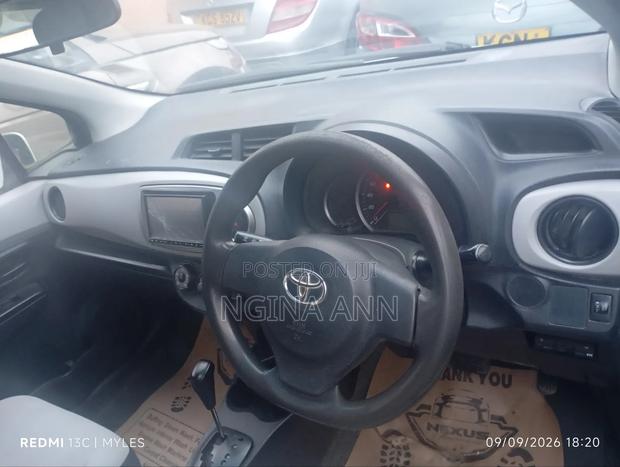 Toyota Vitz 2013 White