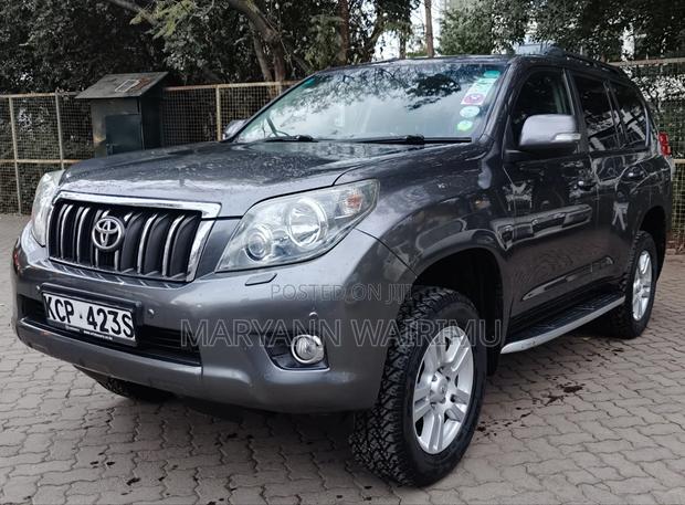 Toyota Land Cruiser Prado 3.0 TD 2010 Gray
