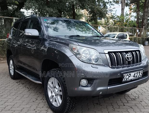 Toyota Land Cruiser Prado 3.0 TD 2010 Gray