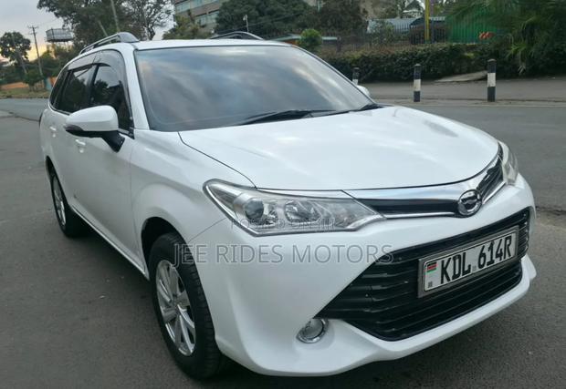 Toyota Corolla Fielder 2016 Off white