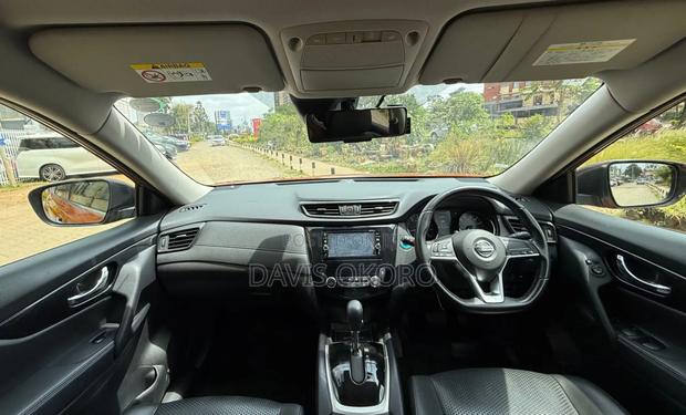 Nissan X-Trail 2018 Orange