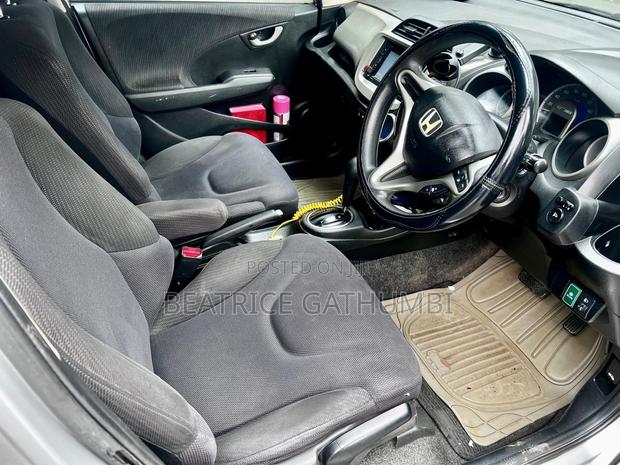 Honda Fit 2013 Silver