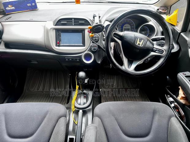 Honda Fit 2013 Silver