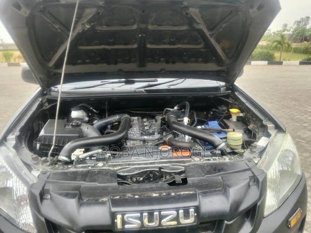 Isuzu D-MAX 2022 White