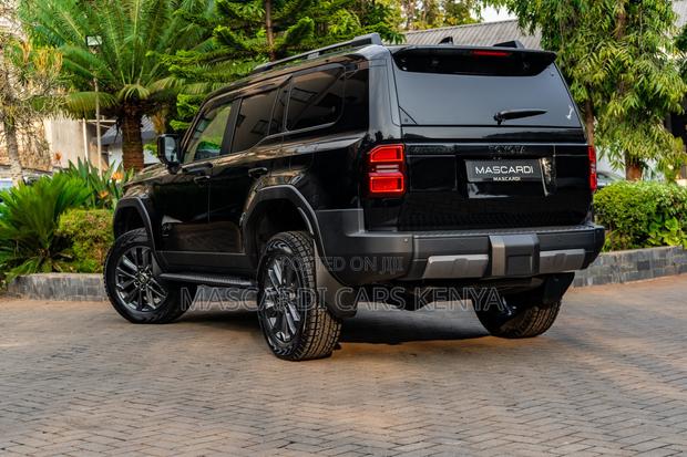 Toyota Land Cruiser LC250 2024 Black