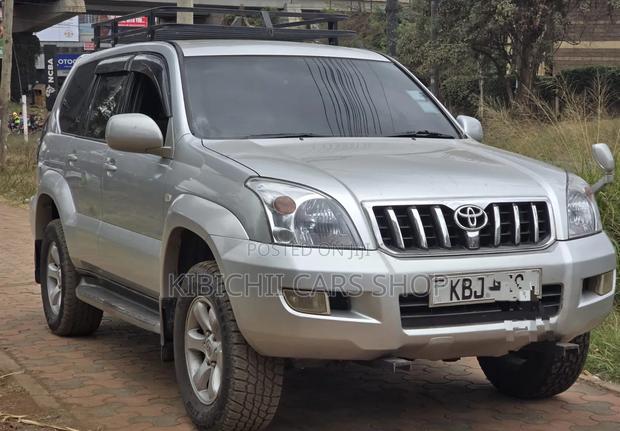 Toyota Land Cruiser Prado 2005 Silver