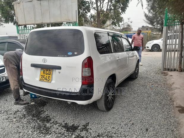 Toyota Probox 2005 White