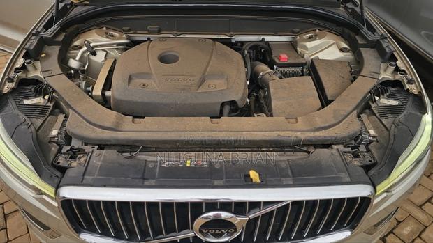 Volvo XC60 T5 Inscription AWD 2018 Beige