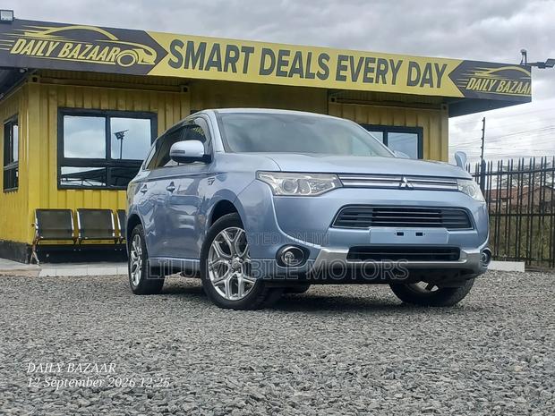 Mitsubishi Outlander 2.4 PHEV AWD 2016 Blue