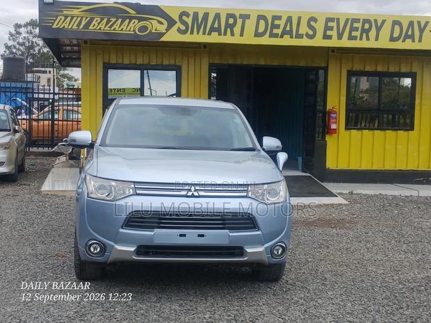 Mitsubishi Outlander 2.4 PHEV AWD 2016 Blue