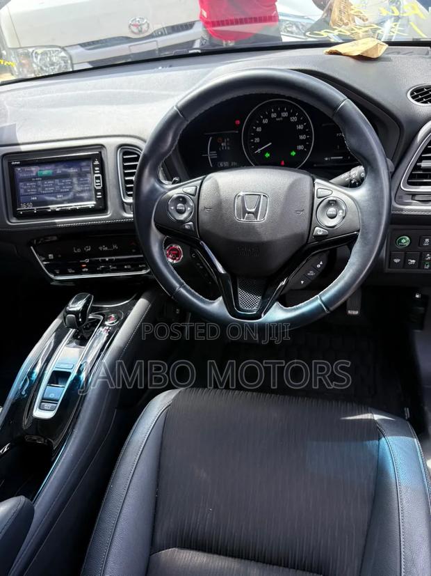 Honda Vezel 1.5 Hybrid 2WD 2020 Black