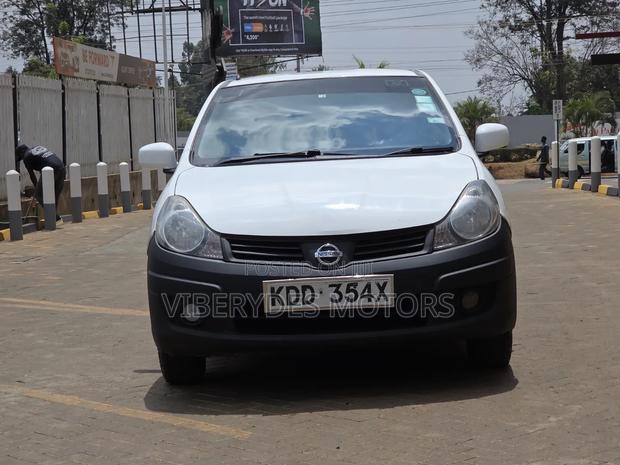 Nissan Advan 2015 White