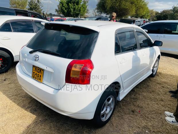 Toyota Corolla RunX 2006 White