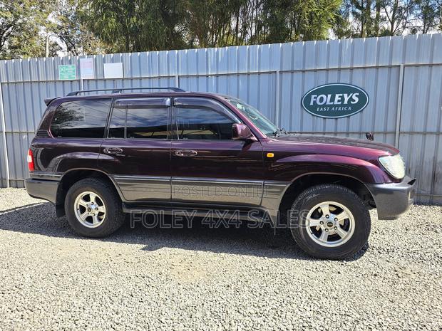 Toyota Land Cruiser 100 4.7 V8 Executive 2005 Red