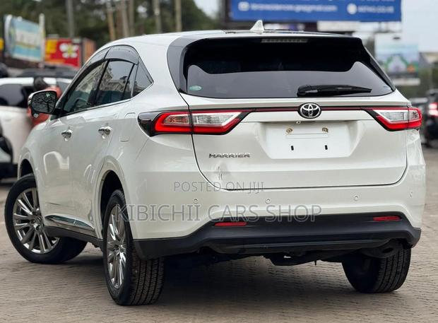 Toyota Harrier 2019 White