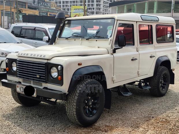 Land Rover Defender 2011 Pearl