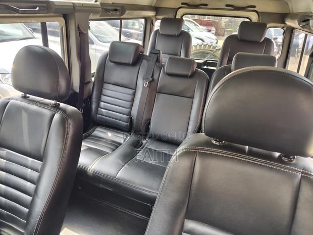 Land Rover Defender 2011 Pearl