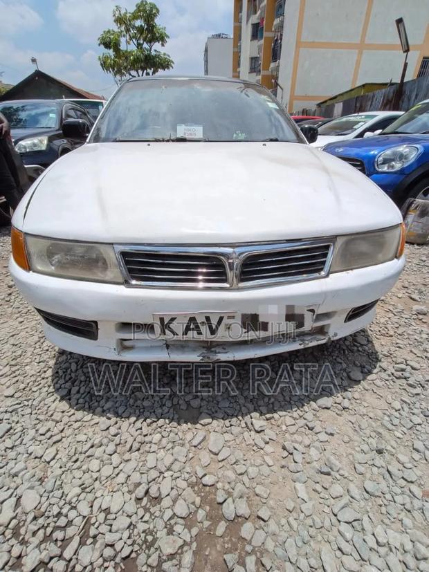 Mitsubishi Lancer 1998 White
