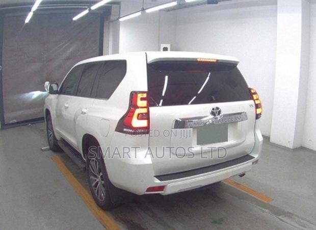Toyota Land Cruiser Prado 2.8 2021 Pearl