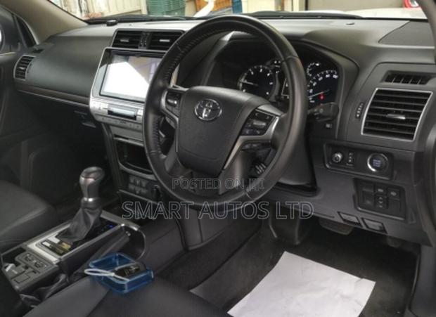 Toyota Land Cruiser Prado 2.8 2021 Pearl