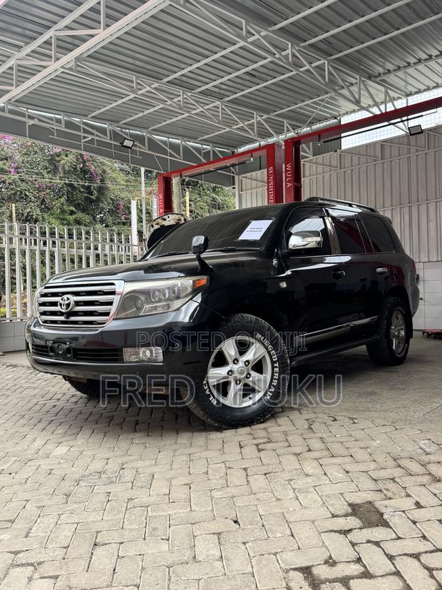 Toyota Land Cruiser 2008 Black
