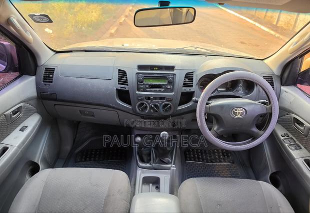 Toyota Hilux 2018 Gray